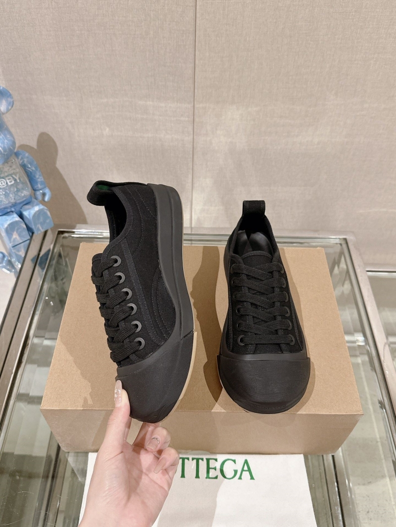 Bottega Veneta Casual Shoes